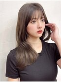 くびれ韓国風レイヤー×ヘーゼルグレージュ