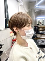 ショートボブ