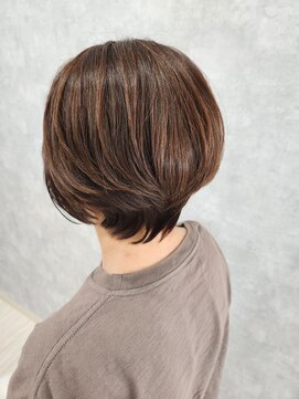 アマル(amar) 丸みショートボブ