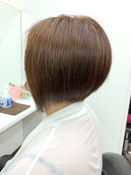 ヘアーアンドスパ ベアーズ 2 襟足ギリギリボブ