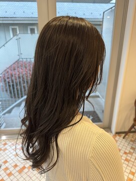 アッセンブル(ASSEMBLE) カーキブラウンジュ×ゆるゆるパーマ