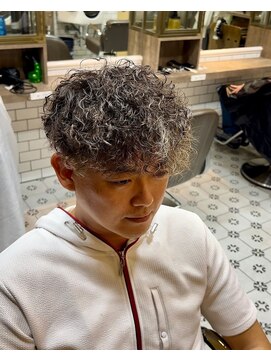グルーマーズトウキョウ(GROOMER/S TOKYO) ツイストスパイラル