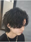 韓国へアカルマパーマワックスなしセンターパート黒髪ウルフ
