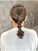 ヘアセット 結婚式ヘア お呼ばれヘア ローポニー 編み下ろし