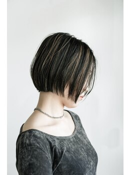 チコ(CHIKO)の写真/［橿原神宮前］知識豊富な髪のプロがブレンドする透明感と艶を引き出すグレイカラー！