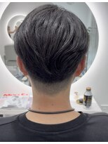 リュール バイ ヘッドライト 北千住店(lueur by HEADLIGHT)&nbsp;刈り上げ　グラデーションカット　ビジネスヘアー