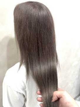 アフィナー(Afinar) 【横浜駅/横浜西口】 グレージュ