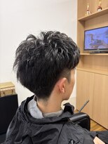 髪屋ヨッチ(yocchi) 癖毛を活かした波巻き風マッシュ