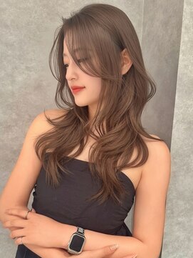 ロンド ジュルード 名古屋(Lond jeloud) 流行りのレイヤーカットでフォワードスタイル