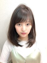 小顔に魅せるくびれミディアム 20代30代40代