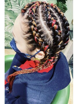 マドゥーズ ヘアショップ(Madoo's hair shop) ガーナブレイズ