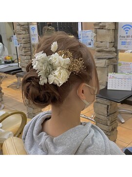 ティエル(Tiele) ゆるめシニヨン