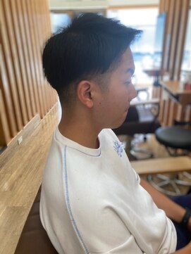 グランバイ アトリエドングリ(Grand × AtlierDonguri) お客様髪質改善データ1407（ツーブロックショート）