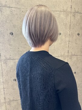 イロ プラス 南田宮店(iro+) 【nanaka】White color