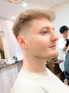 ヘアアンドフェイス ルースト(hair&face ROOST) 【フェード】NYメンズカット