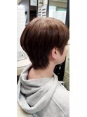 ショートボブ