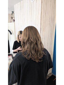 ヘアリゾートエーアイ 浅草店(hair resort Ai) 白髪の始まりにも白髪ぼかしアディクシーカラー