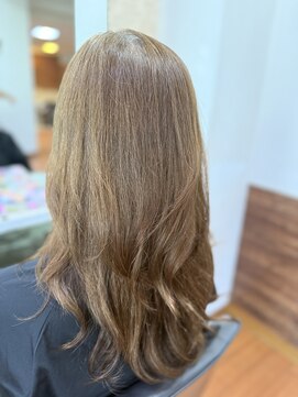 アークスヘアー 30代40代ダブルカラーミルクティアッシュデザインカラー透け感