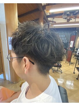 エイルヘアー トウカダイ(AYL hair toukadai) メンズパーマ/ゆるスパイラル/簡単スタイリング/骨格補正