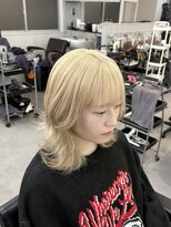 シェイロ(Cielro)&nbsp;【ホワイトブロンド/顔周りカット/ハッシュカット】SAKI