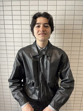 ラフカッターズZ 町田店 ミディアムパート【町田/理容室/床屋/顔剃り/シェービング】