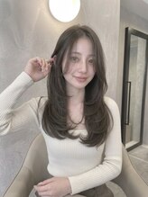 エルム センター南(Elme)&nbsp;大人女子レイヤー×透明感オリーブベージュ