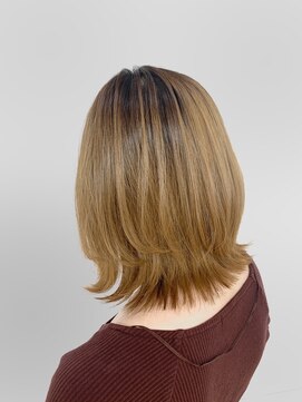 クオリス 赤塚店(QUALIS) 【QUALIS】10代20代外ハネレイヤーボブ　/ベージュカラー