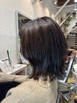 ココロカラ(Cocorokara)&nbsp;毛先が軽やかに動くおしゃれセミロング