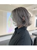 【なつみ】ボブグラデーション青味グレージュヘア