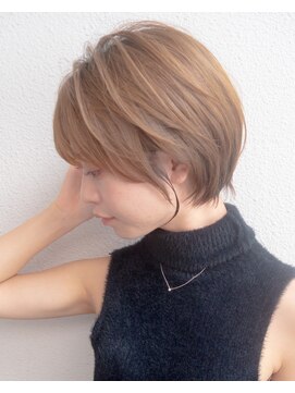 ティアラ 桜木町(TIARA) 大人可愛いひしがたショートボブ/20代ショートボブ/30代ショート