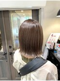 くすみベージュカラー
