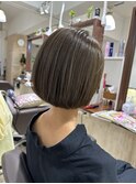 ボブスタイルオリーブカラー