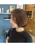 魅力溢れる韓国風ボブ