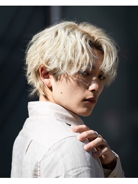 ネイビー(NAVY) ブリーチパーマ ハイトーンウルフ