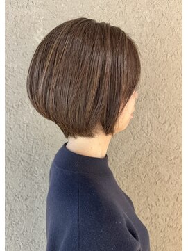 ハートボックス 四谷店(Heart box) 乾燥で広がりやすくても、綺麗なショートボブ