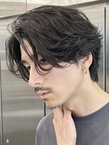 フィフス 大分(fifth)&nbsp;大分毛流れフェザーパーマメンズカットナチュラルセンターパート