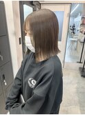 オリーブベージュ×タッセルボブ