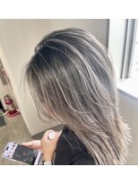 パーク バイ クリーム 大宮(PARK by CREAM)&nbsp;グレージュハイライトカラー