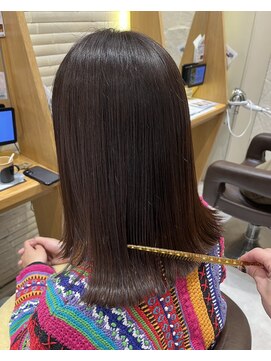 ヴァネッサ(VANESSA) 赤みブラウン/ミディアムヘア/ぷつっとロブ