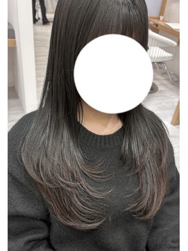 アドラーブル ココロ 新潟(adorable CoCoLo) 韓国風レイヤー◎小顔カット20代30代