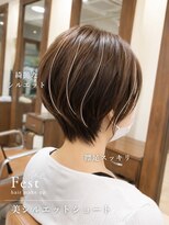 フェスト ヘア メイクアップ(Fest hair makeup) くびれシルエットが映えるミディヘア