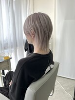 ニア(nia.) ホワイトカラー!