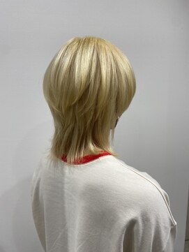 アイビー(ivy) ブリーチ抜きっぱなしメンズマッシュウルフ20代30代