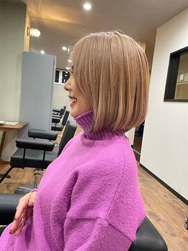 ヘアプレイスソル (HAIR PLACE SoL) ショートボブ/ブリーチ/ベージュ