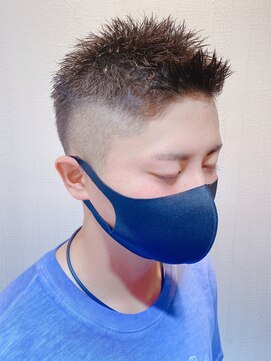 ソフトモヒカン/3mm刈り上げ/UPバング