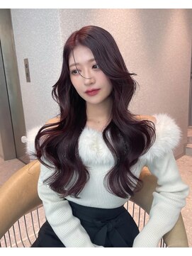 リリー(Lilley) くすみベージュ×姫カットレイヤー×韓国風巻き【ayana】