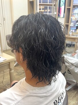 アルターリール(aL ter Rire) スパイキーショート/ブルーブラック/フェザーパーマ/中村郁未