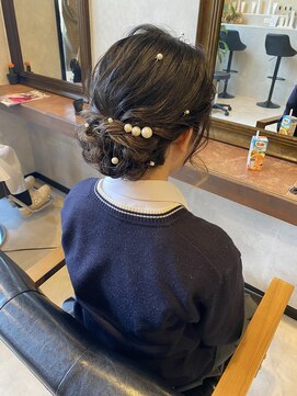 ナイト(KNIGHT) ゆるめシニヨン