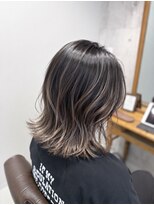 グランツ(Glanz) ハイライトグラデーション×外ハネボブ