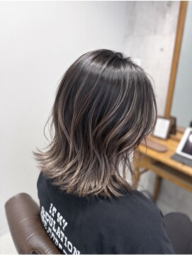 グランツ(Glanz) ハイライトグラデーション×外ハネボブ